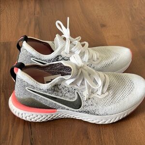 Nike Epic React Sneaker